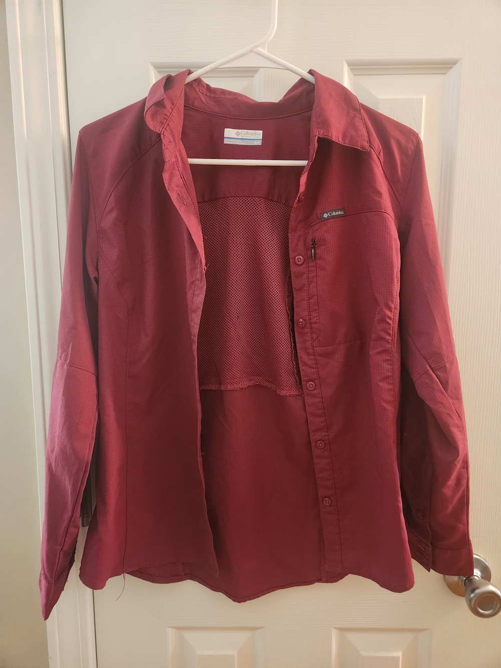 Columbia Women's Red Long-Sleeve Outdoor Shirt Jacket